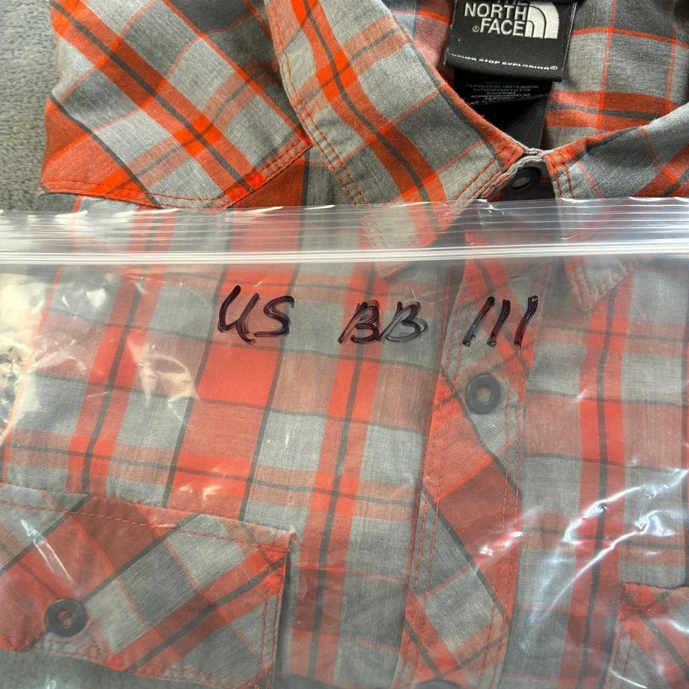 The North Face Men's Small Short Sleeve Plaid‎ Snap Front Western Shirt Orange